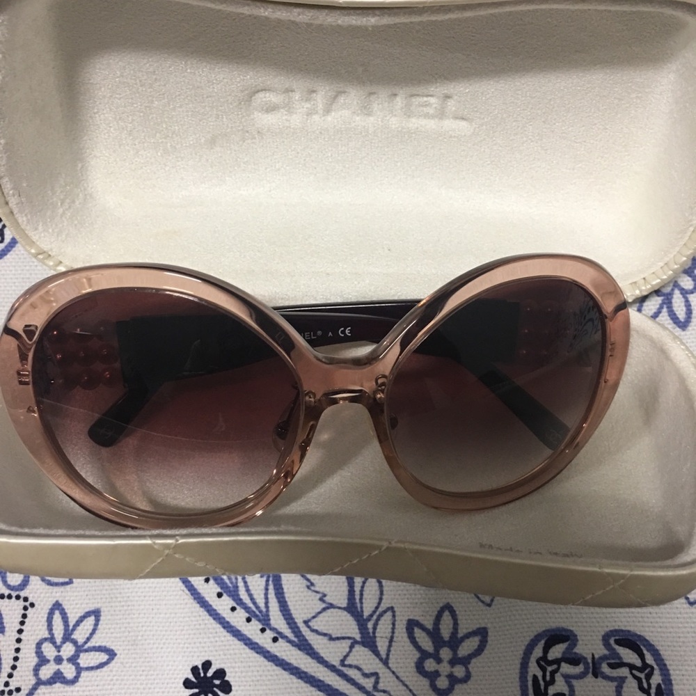 Sunglass